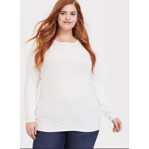 torrid Tops - Torrid Womens 1X White Super Soft Knits Crew Neck
